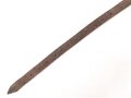 Schnallriemen  Wehrmacht, ungeschwärztes Leder Breite knapp 2cm, Gesamtlänge 69cm