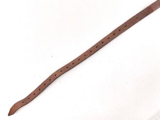 Schnallriemen  Wehrmacht, ungeschwärztes Leder Breite 1,8cm, Gesamtlänge 99cm