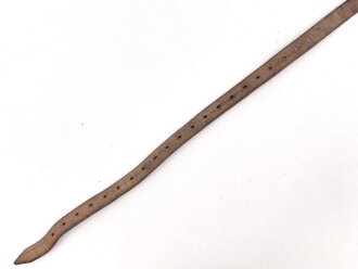 Schnallriemen  Wehrmacht, ungeschwärztes Leder Breite 1,8cm, Gesamtlänge 99cm