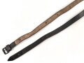 Schnallriemen  Wehrmacht, geschwärztes Leder Breite knapp 2cm, Gesamtlänge 150cm
