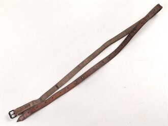 Schnallriemen  Wehrmacht, ungeschwärztes Leder Breite knapp 2cm, Gesamtlänge 144cm