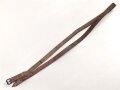 Schnallriemen  Wehrmacht, ungeschwärztes Leder Breite knapp 2cm, Gesamtlänge 144cm