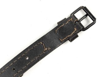 Schnallriemen  Wehrmacht, geschwärztes Leder Breite3cm, Gesamtlänge wie fotografiert 38cm