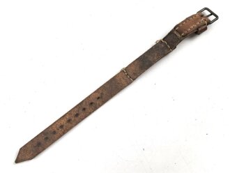 Schnallriemen  Wehrmacht, ungeschwärztes Leder Breite knapp 2cm, Gesamtlänge 31cm