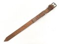 Schnallriemen  Wehrmacht, ungeschwärztes Leder Breite knapp 2cm, Gesamtlänge 31cm