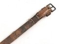 Schnallriemen  Wehrmacht, ungeschwärztes Leder Breite knapp 2cm, Gesamtlänge 31cm