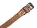 Schnallriemen  Wehrmacht, ungeschwärztes Leder Breite knapp 2cm, Gesamtlänge 30cm