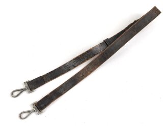 Trageriemen Wehrmacht ?, geschwärztes Leder Breite 2,7cm, Gesamtlänge 100cm