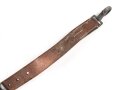 Trage- oder verbindungsriemen Wehrmacht, ungeschwärztes Leder Breite knapp 4cm, Gesamtlänge 76cm