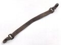 Trage- oder verbindungsriemen Wehrmacht, ungeschwärztes Leder Breite knapp 2,5cm, Gesamtlänge 41cm