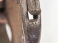 Trage- oder verbindungsriemen Wehrmacht, ungeschwärztes Leder Breite knapp 2,5cm, Gesamtlänge 41cm