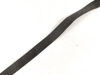 Eindornkoppel geschwärztes Leder. Höhe etwa 3,3cm, Gesamtlänge 120cm