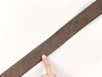 Eindornkoppel dunkelbraunes Leder. Höhe etwa 4,3cm, Gesamtlänge 100cm