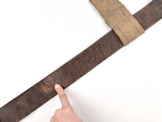 Eindornkoppel mit Schulterriemen und Karabinerhaken. Fernmelder ? Breite des Lederkoppels knapp5cm, Gesamtlänge 112cm