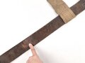 Eindornkoppel mit Schulterriemen und Karabinerhaken. Fernmelder ? Breite des Lederkoppels knapp5cm, Gesamtlänge 112cm