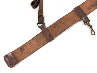Koppelriemen mit Sturmriemen braunes Leder. Höhe 45mm, Gesamtlänge 100cm