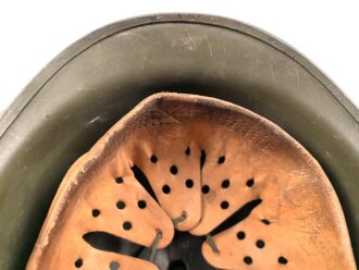 Bundeswehr, Stahlhelm alter Art, Kopfgrösse 55-57, Kinnriemen unvollständig