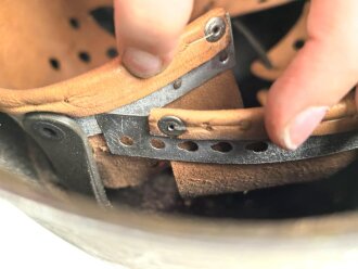 Bundeswehr, Stahlhelm alter Art, Kopfgrösse 55-57, Kinnriemen unvollständig