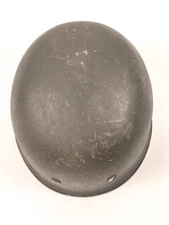 Bundeswehr, Stahlhelm für Fallschirmtruppe. Die Glocke Originallack, das Innenfutter entweder eine bastelei oder ein versuch