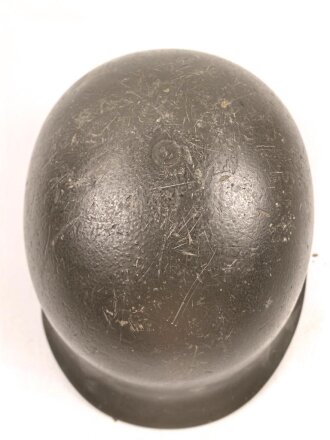 Bundeswehr, Stahlhelm alter Art, Kopfgrösse 55-57, seitliche Delle