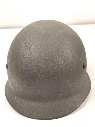 Bundeswehr, Stahlhelm alter Art, Kopfgrösse 55-57, ungereinigtes Stück