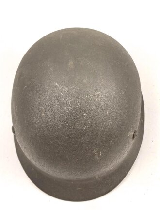 Bundeswehr, Stahlhelm alter Art, Kopfgrösse 55-57, ungereinigtes Stück