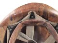 Stahlhelm mit Innenhelm nach dem amerikanischen Modell M1. Originallack, ungereinigtes Stück