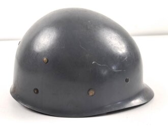 Innenhelm für einen zweiteiligen Stahlhelm nach dem amerikanischen Modell M1. Kunststoff, datiert 1971