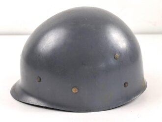 Innenhelm für einen zweiteiligen Stahlhelm nach dem amerikanischen Modell M1. Kunststoff, datiert 1971