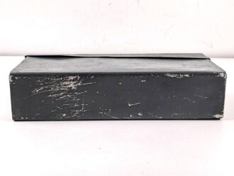 Gurtkasten Wehrmacht aus Aluminium, datiert 1940, neuzeitlich überlackiertes Stück