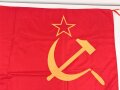 Russland, rote Fahne aus Seide ( Kunstseide ?) Maße etwa 92 x 138cm. gebraucht