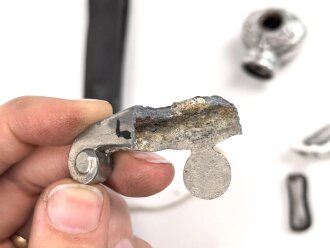 Konvolut Ersatzteile für Blankwaffen, alles mehr oder weniger defekt