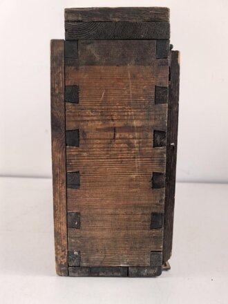 1.Weltkrieg, Transportkasten Holz, sicherlich für Munition. Guter Zustand, Maße etwa 20 x 46 x 40cm