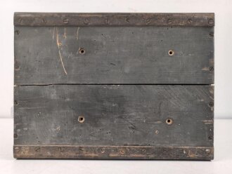 1.Weltkrieg, Transportkasten Holz " Vorratsteile schwere Feldhaubitze 09" Originallack, Maße etwa 24 x 34 x 15cm