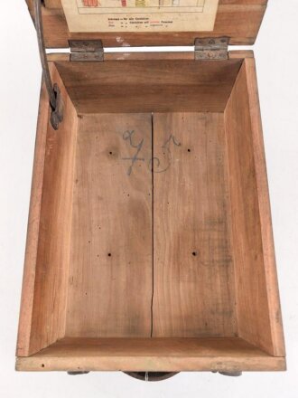 1.Weltkrieg, Transportkasten Holz " Vorratsteile schwere Feldhaubitze 09" Originallack, Maße etwa 24 x 34 x 15cm