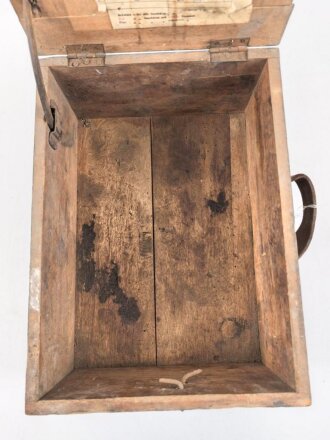1.Weltkrieg, Transportkasten Holz für Vorratsteile schwere Feldhaubitze 09. Originallack, Maße etwa 24 x 34 x 15cm