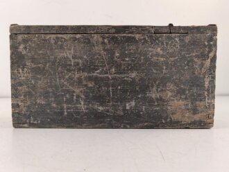 1.Weltkrieg, Patronenkasten für den Gurt zum Maschinengewehr MG08 und 08/15. Originallack, ungereinigt