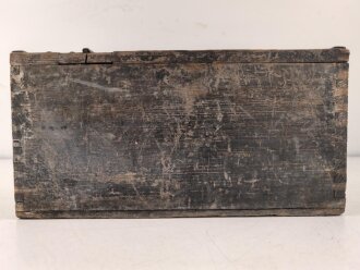 1.Weltkrieg, Patronenkasten für den Gurt zum Maschinengewehr MG08 und 08/15. Originallack, ungereinigt