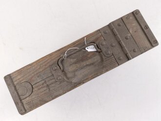 1.Weltkrieg, Patronenkasten für den Gurt zum Maschinengewehr MG08 und 08/15. Metallteile leicht narbig