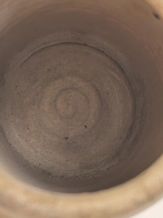 1.Weltkrieg,  Steingut Bierkrug 0,5 Liter "Zum Feldgrauen Lille 1914 1916"  Ungereinigtes Stück