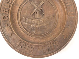 1.Weltkrieg, hölzerner Wandschmuck " Gruss aus Warschau 1914-1918" Durchmesser 17cm
