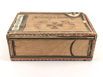 1.Weltkrieg, patriotische Zigarrenverpackung " General v. Emmich" Maße etwa 12 x 18 x 7cm. defekt, ungereinigt