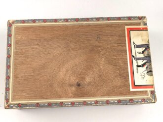 1.Weltkrieg, patriotische Zigarrenverpackung " Habt acht" Maße etwa 15x 24 x 6,5cm. defekt, ungereinigt