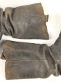 Paar Stiefel Mannschaftsstiefel mit Holzsohle, höchstwahrseinlich aus der zeit des 1. Weltkrieg. Ungereinigt, Sohlenlänge knapp 31cm