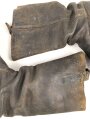 Paar Stiefel Mannschaftsstiefel mit Holzsohle, höchstwahrseinlich aus der zeit des 1. Weltkrieg. Ungereinigt, Sohlenlänge knapp 31cm