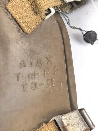Frankreich 2. Weltkrieg, Zivilschutzmaske AJAX-F2. Gummi weich , datiert 1939