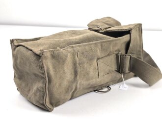 Frankreich Gasmaske Model ANP Modell 1951, mit Filter, in Bereitschaftstasche. Guter Zustand