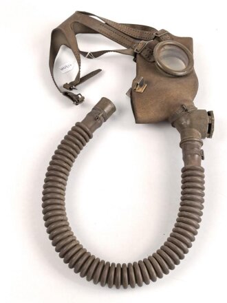 Belgien , Gasmaske A.G.15 mit langem Schlauch, für den zivilen Luftschutz, Gummi weich