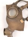 Belgien , Gasmaske A.G.15 mit langem Schlauch, für den zivilen Luftschutz, Gummi weich