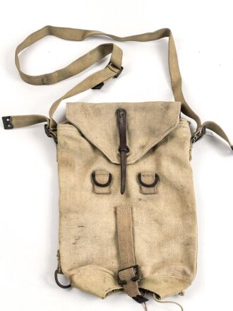 Belgien , Tasche für Armeegasmaske Pirelli / SACIC...
